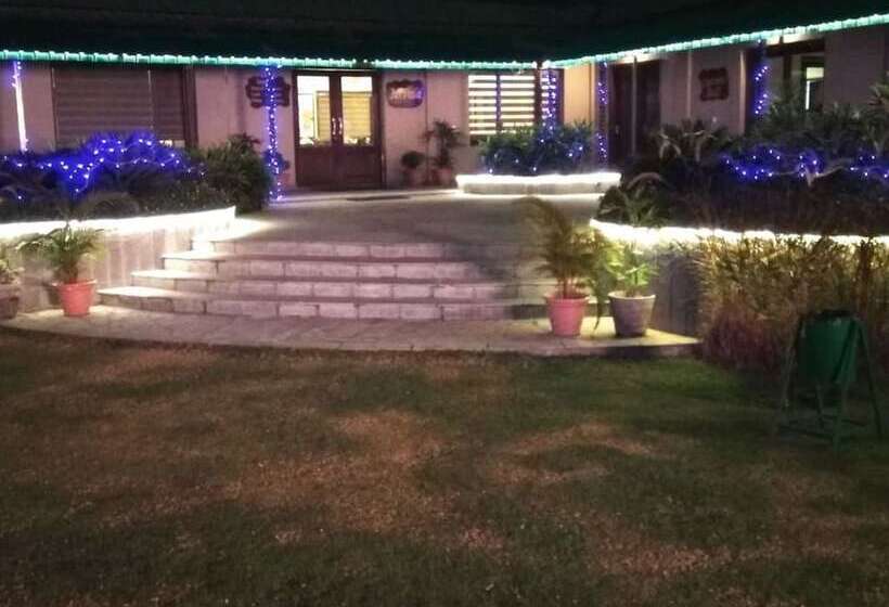 فندق Corbett The Baagh Spa & Resort