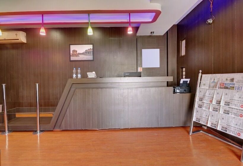 酒店 Genx By Oyo Rooms