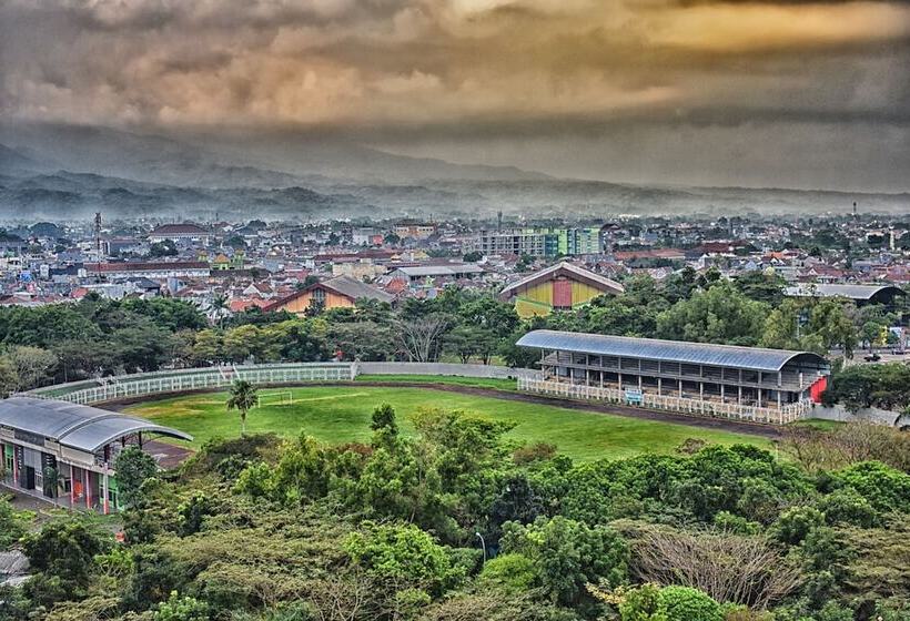 Grand Metro Hotel Tasikmalaya