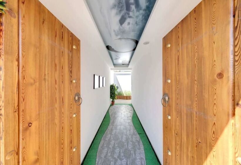 Отель Gubei Water Town Revolution