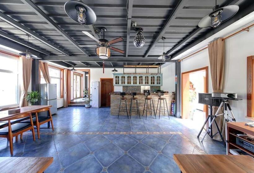 Отель Gubei Water Town Revolution