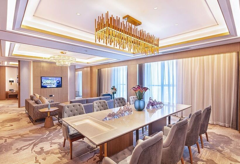 בית מלון כפרי Howard Johnson New District Plaza Ziyang