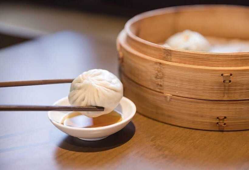 בית מלון כפרי Howard Johnson New District Plaza Ziyang