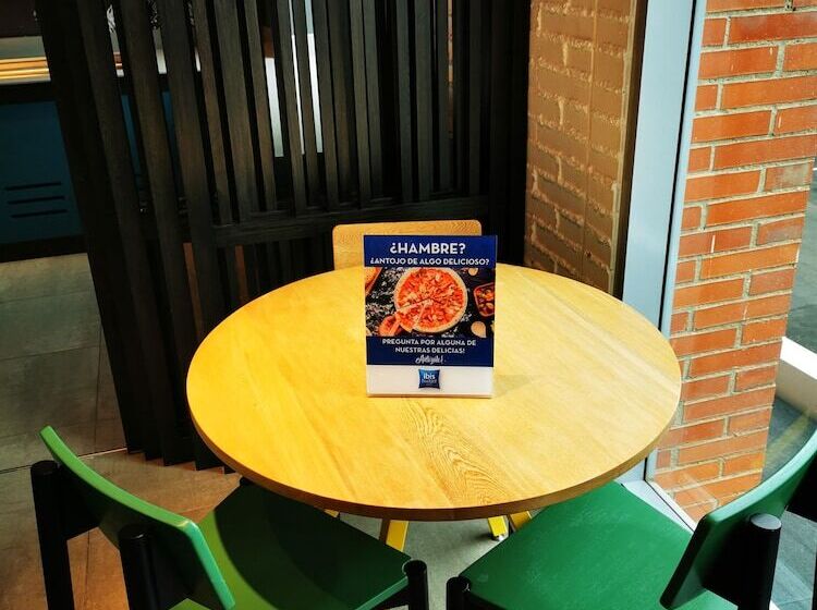 ホテル Ibis Budget Itagui