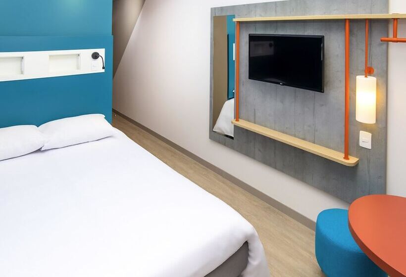 ホテル Ibis Budget Itagui