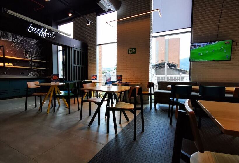 ホテル Ibis Budget Itagui