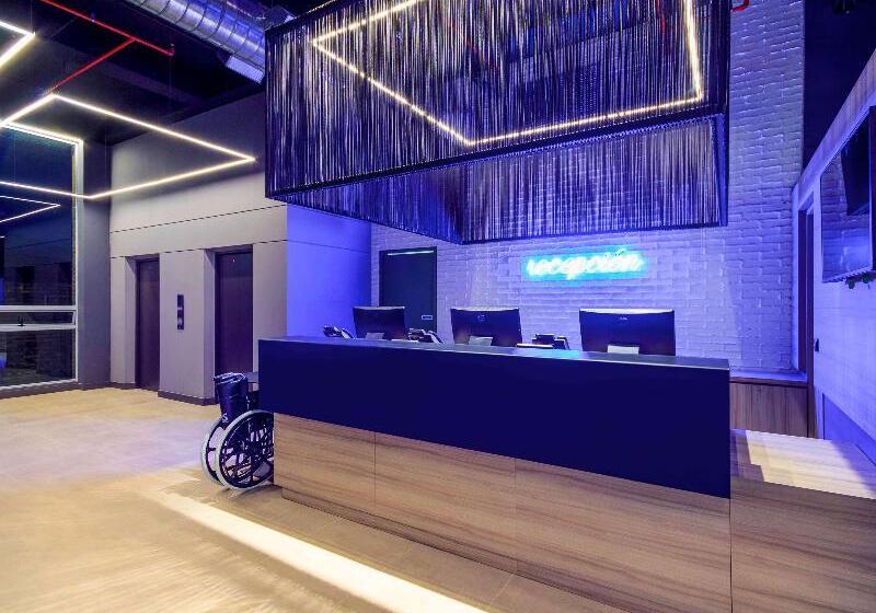 בית מלון כפרי Ibis Budget Itagui