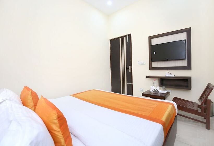 בית מלון כפרי Jb 2 By Oyo Rooms