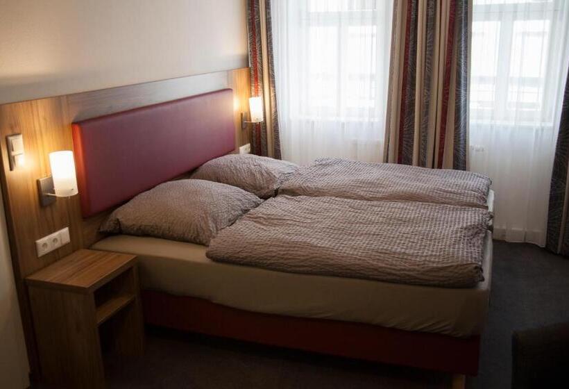 Hotel La Flamme Wertheim Garni