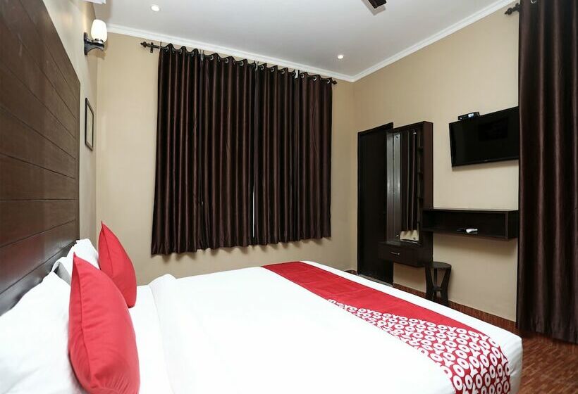 בית מלון כפרי Madhuban Resort