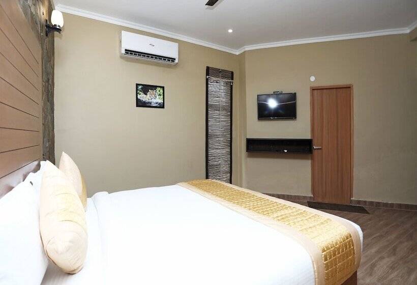 בית מלון כפרי Madhuban Resort