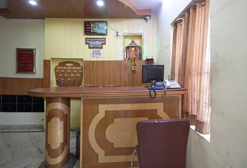 Отель O Madhur Regency