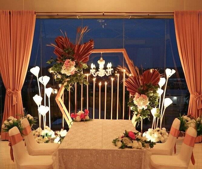 Maxonehotels @balikpapan