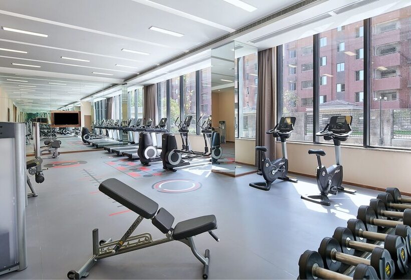 Отель Oakwood Apartments Yangzhou