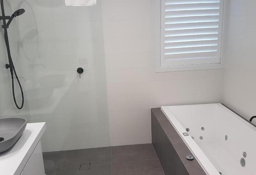 בית מלון כפרי Ocean Grove Chalet