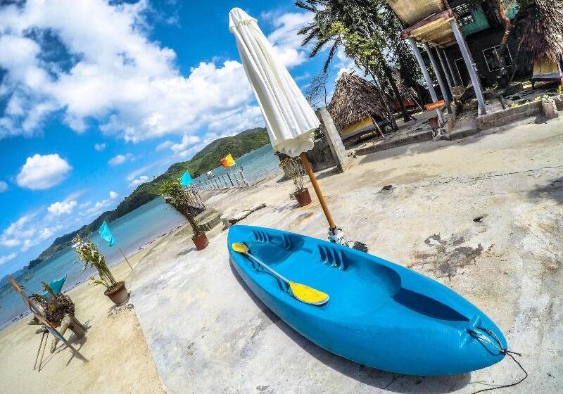 Szálloda Pangulatan Beach Resort