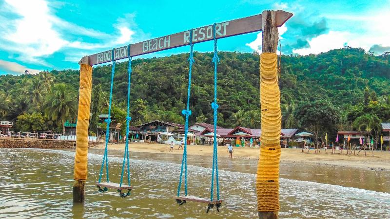 Szálloda Pangulatan Beach Resort