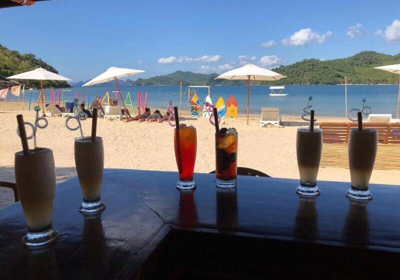 בית מלון כפרי Pangulatan Beach Resort