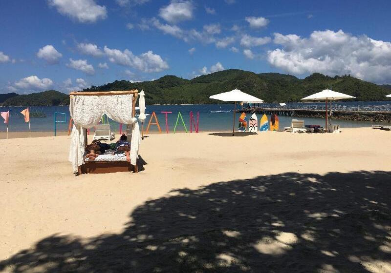 Szálloda Pangulatan Beach Resort