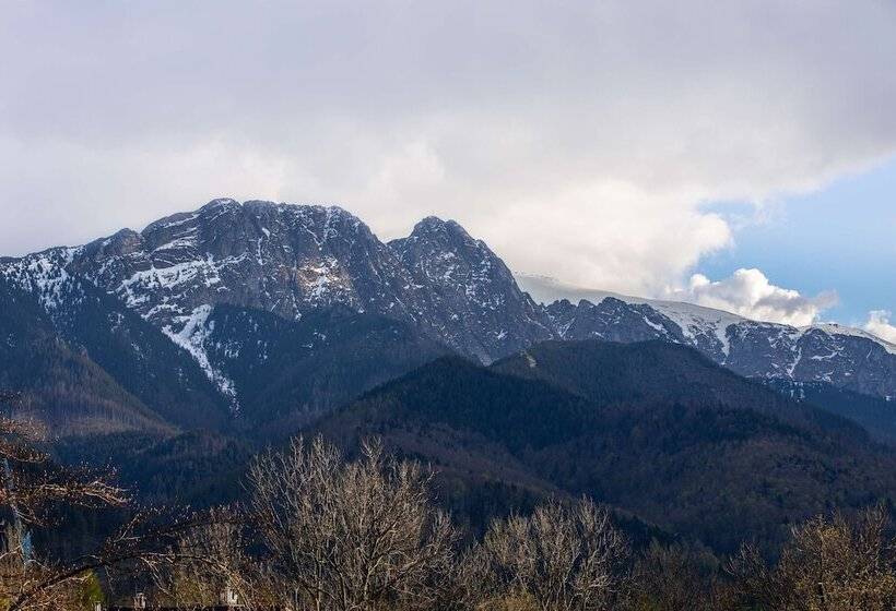 Radisson Blu Hotel & Residences