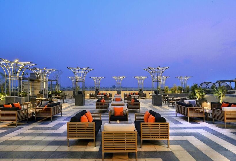 בית מלון כפרי Radisson Chandigarh Zirakpur