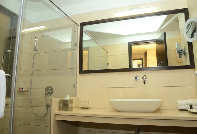 בית מלון כפרי Radisson Chandigarh Zirakpur