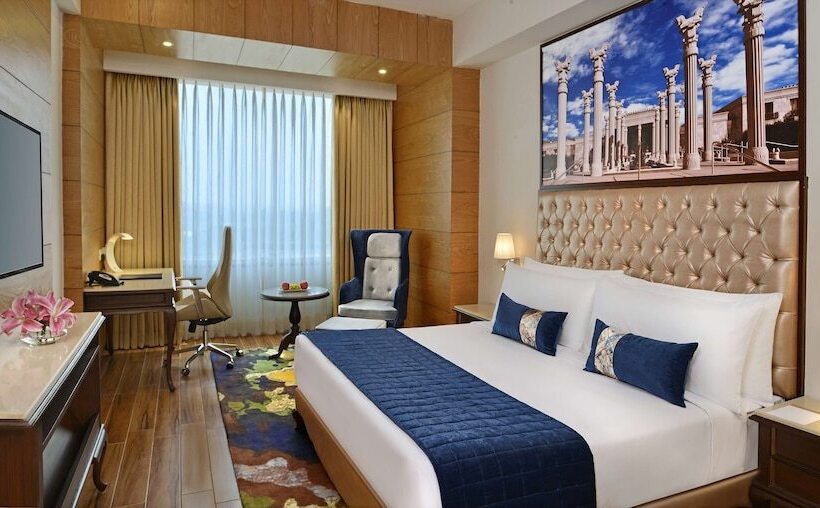 בית מלון כפרי Radisson Chandigarh Zirakpur