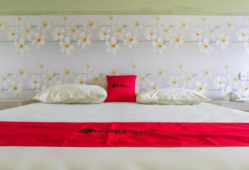 هتل Reddoorz Plus Near Pantai Barat Pangandaran