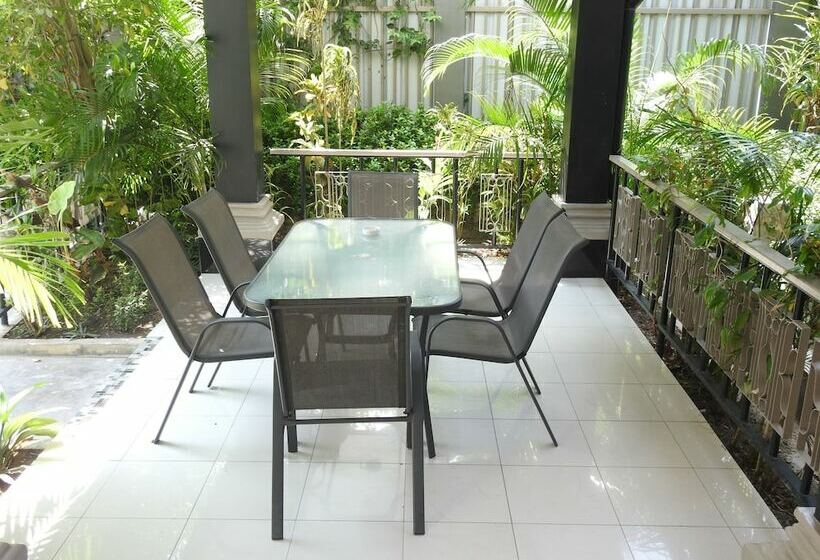 호텔 Renaissance Lodgeplus