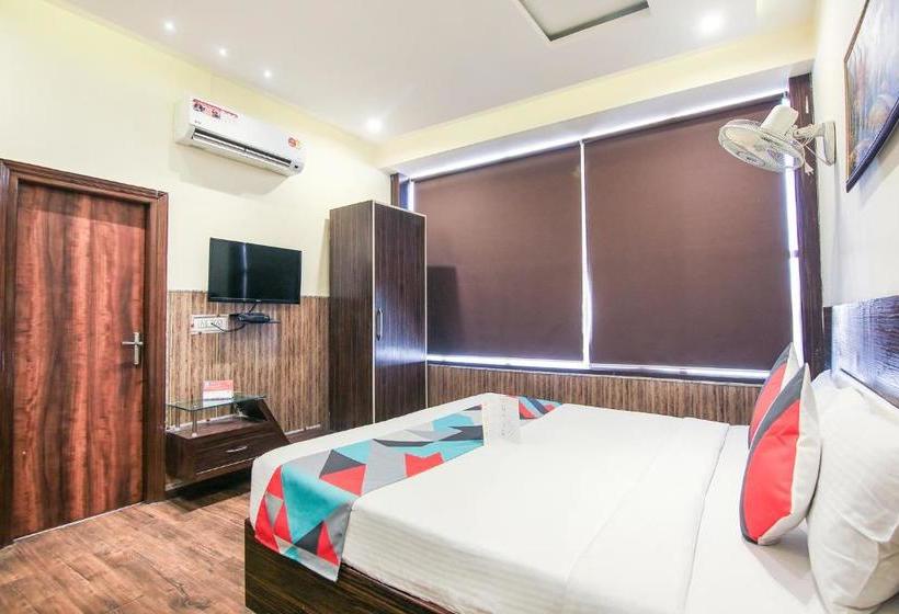 فندق Royal Woods