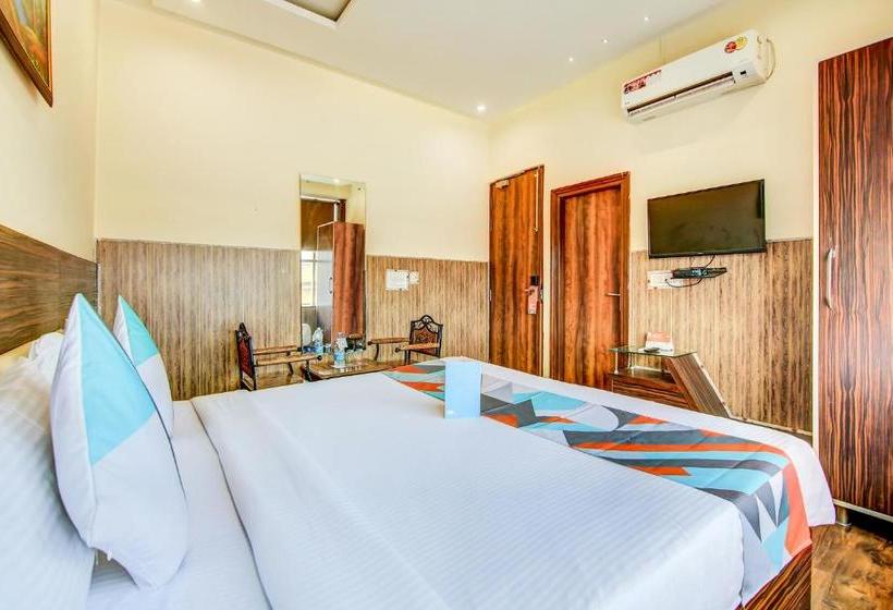 فندق Royal Woods