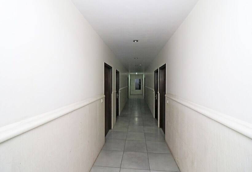 בית מלון כפרי Silver Star By Oyo Rooms