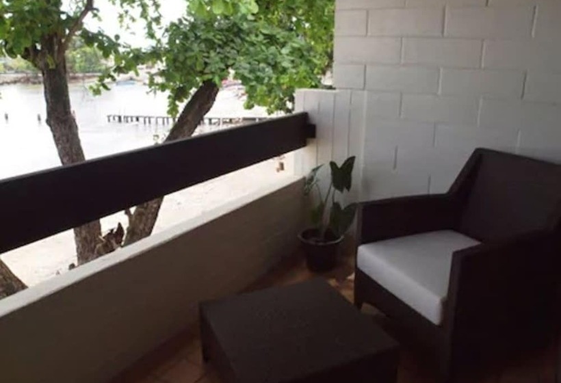 هتل Solomon Kitano Mendana