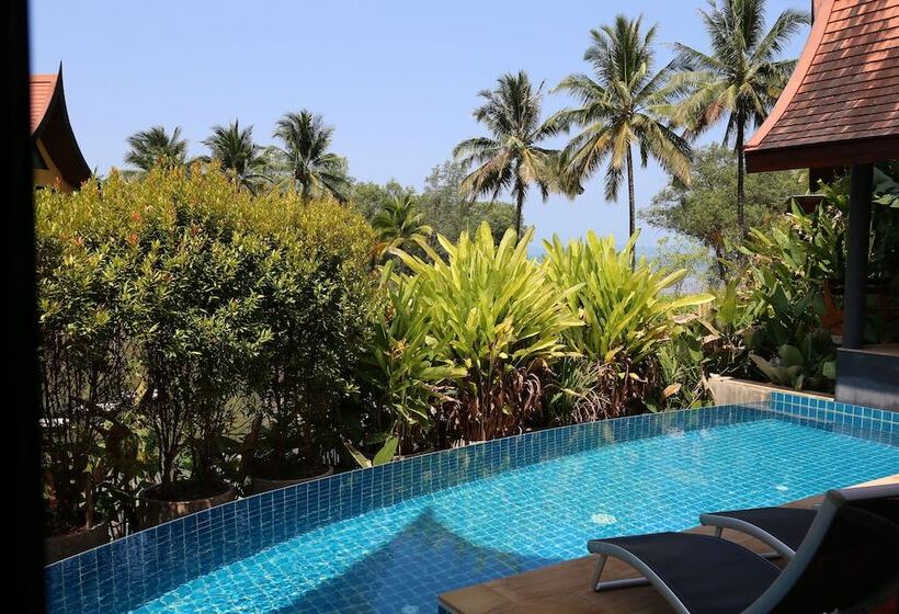 هتل Tha Lane Bay Villa