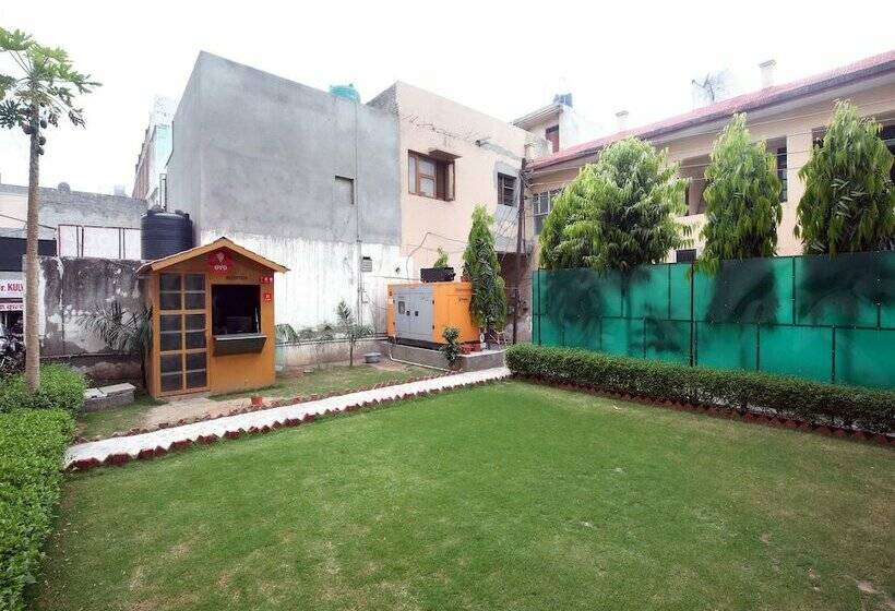 فندق The Green Park Resort