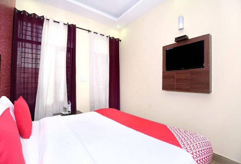 فندق The Green Park Resort