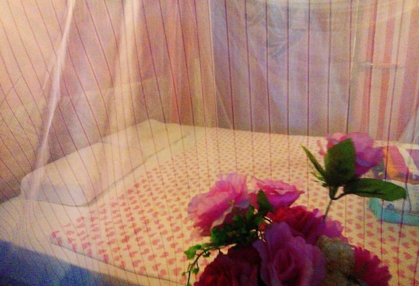 בית מלון כפרי Tiddin Resort & Garden