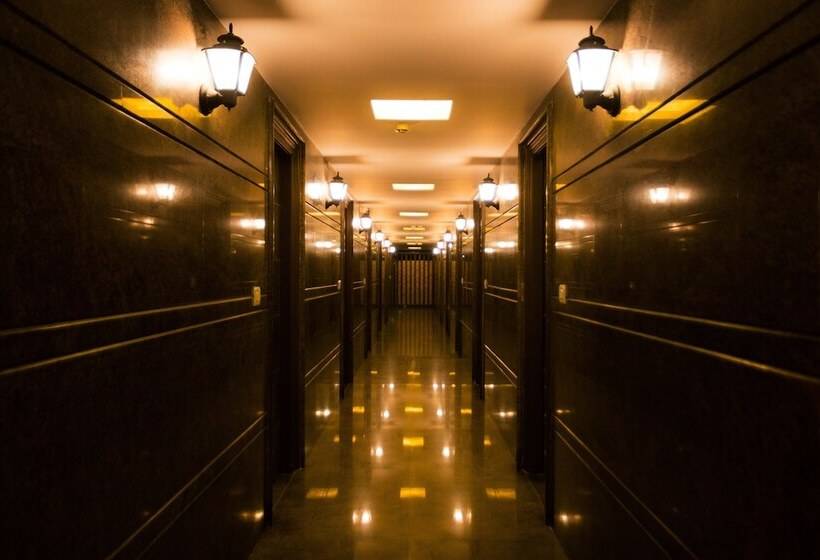 酒店 Vee Suites Bangalore