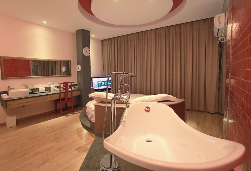 Отель Wuyishan Old Street Riverside