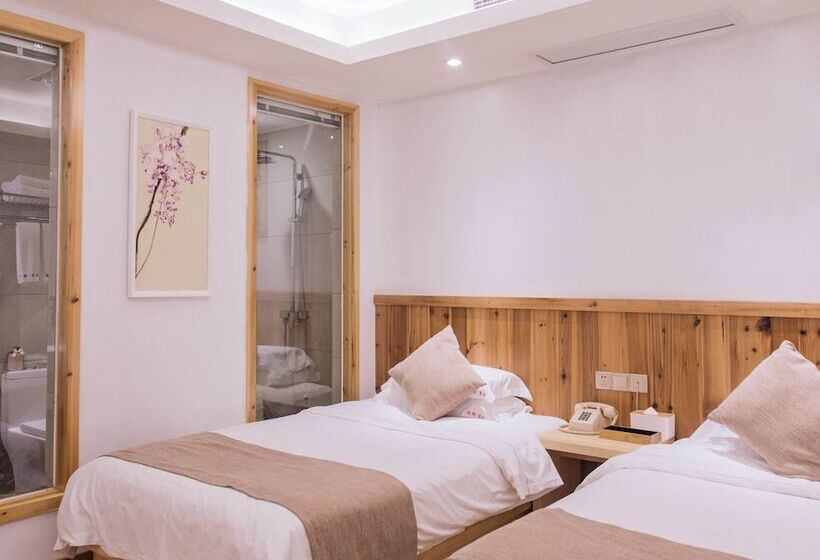 ホテル Wuyishan Old Street Sen Live British Inn