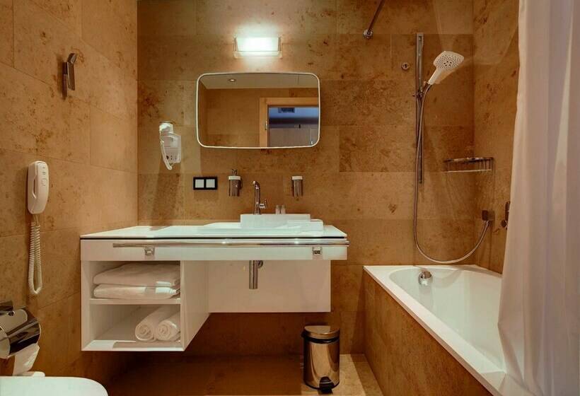 هتل Zelenogradsk Spa