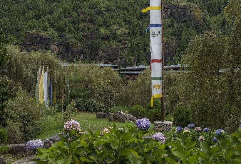 هتل Zhiwa Ling Heritage