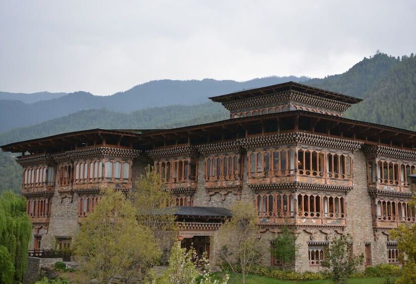 هتل Zhiwa Ling Heritage