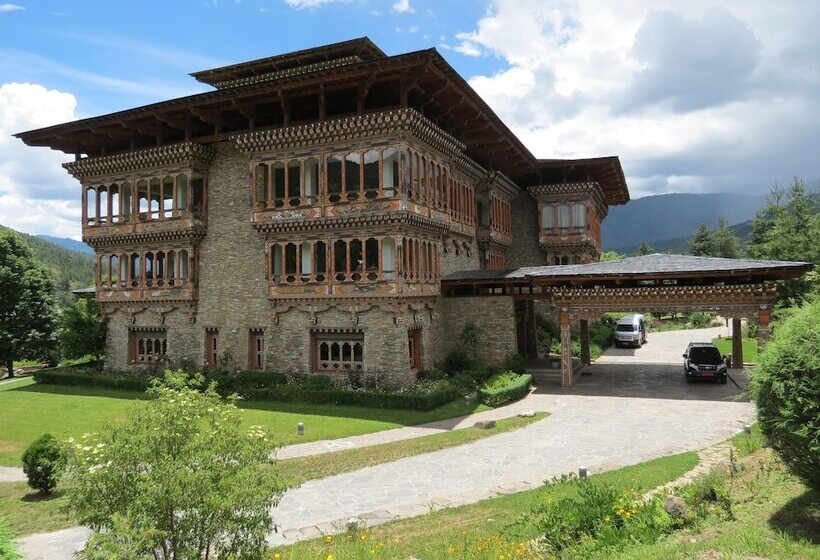 هتل Zhiwa Ling Heritage