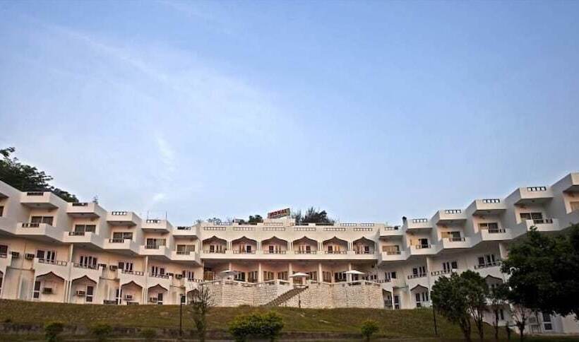 Monal Resort