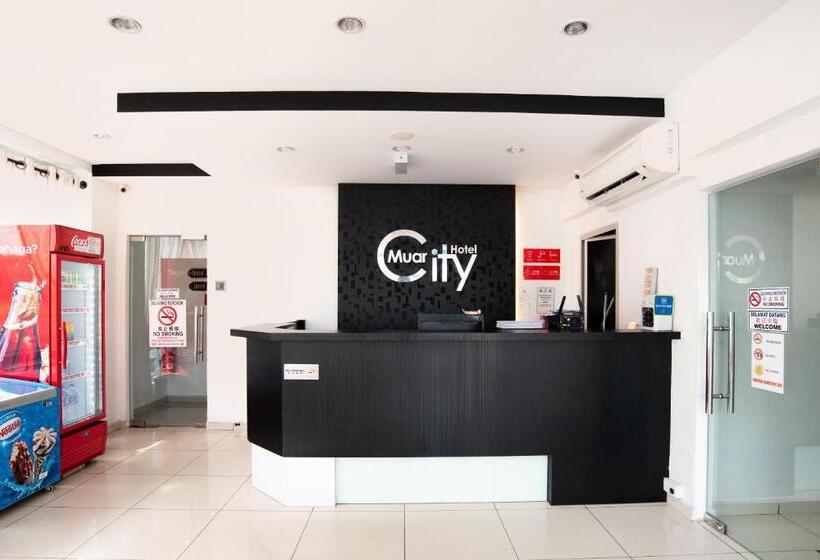 فندق Muar City
