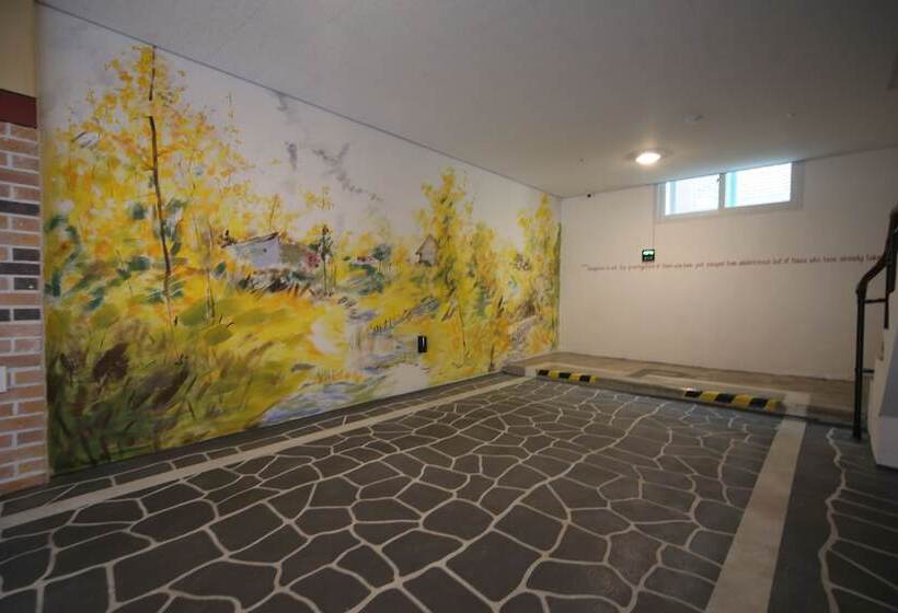 Отель Noble Muintel