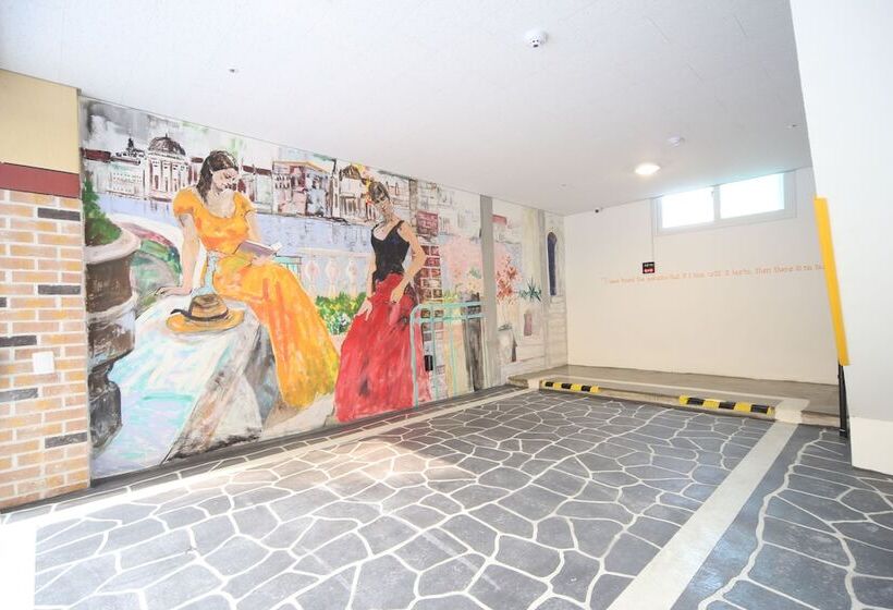 Отель Noble Muintel