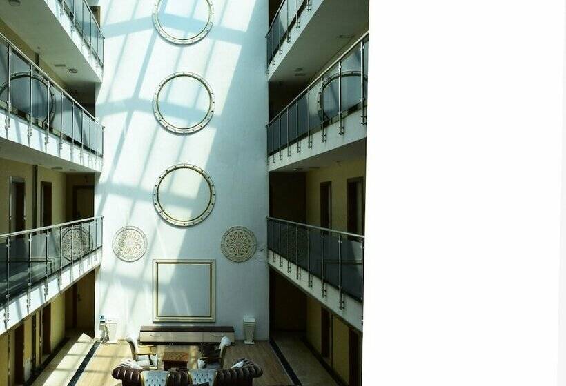 Shining Apart Otel