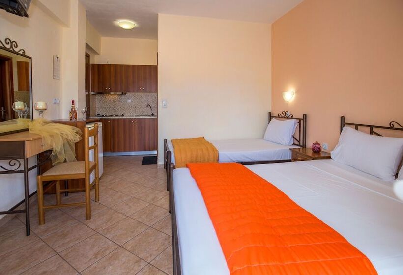 Famelia Studios Lampiris